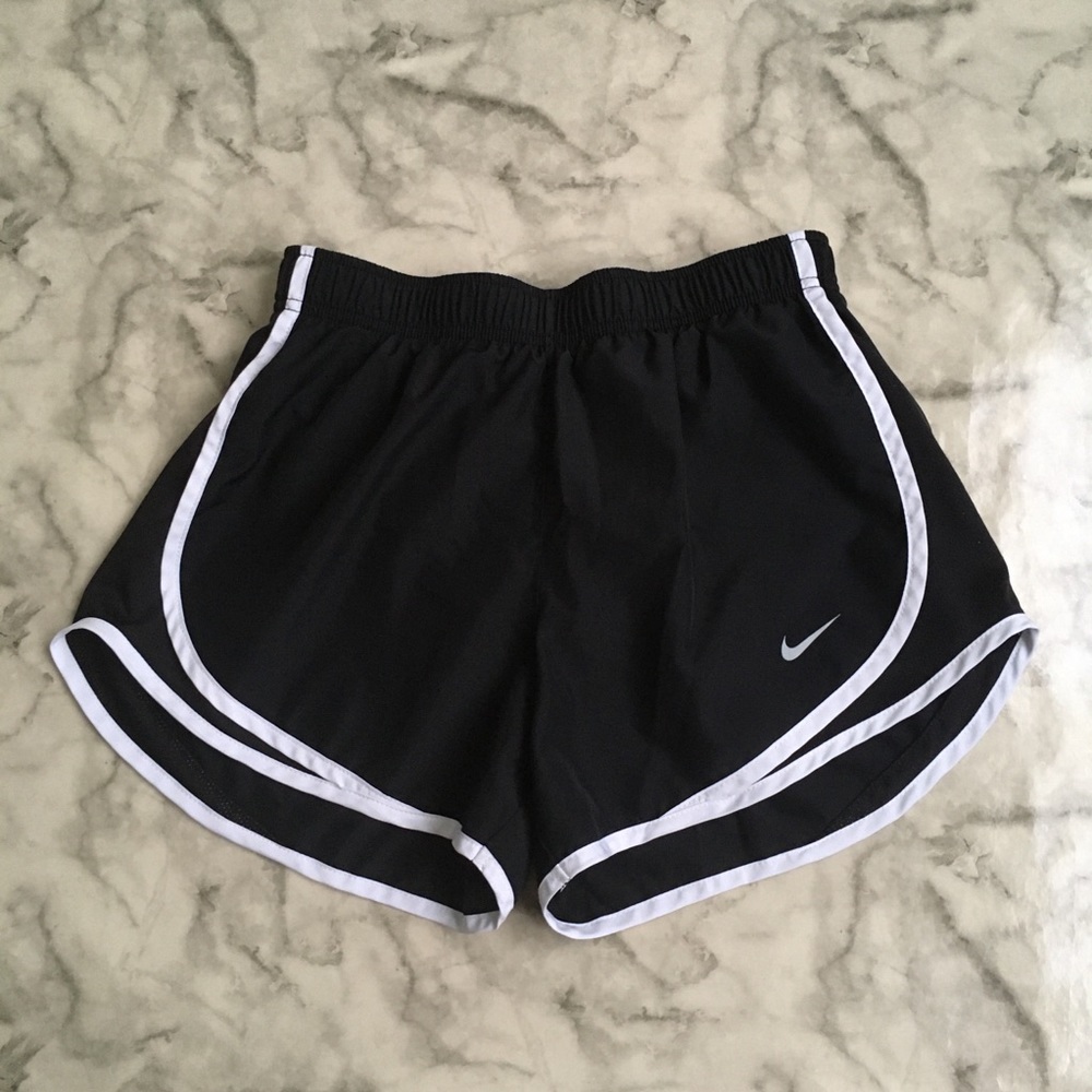 Nike Dri Fit women's black and white running exercise shorts size small